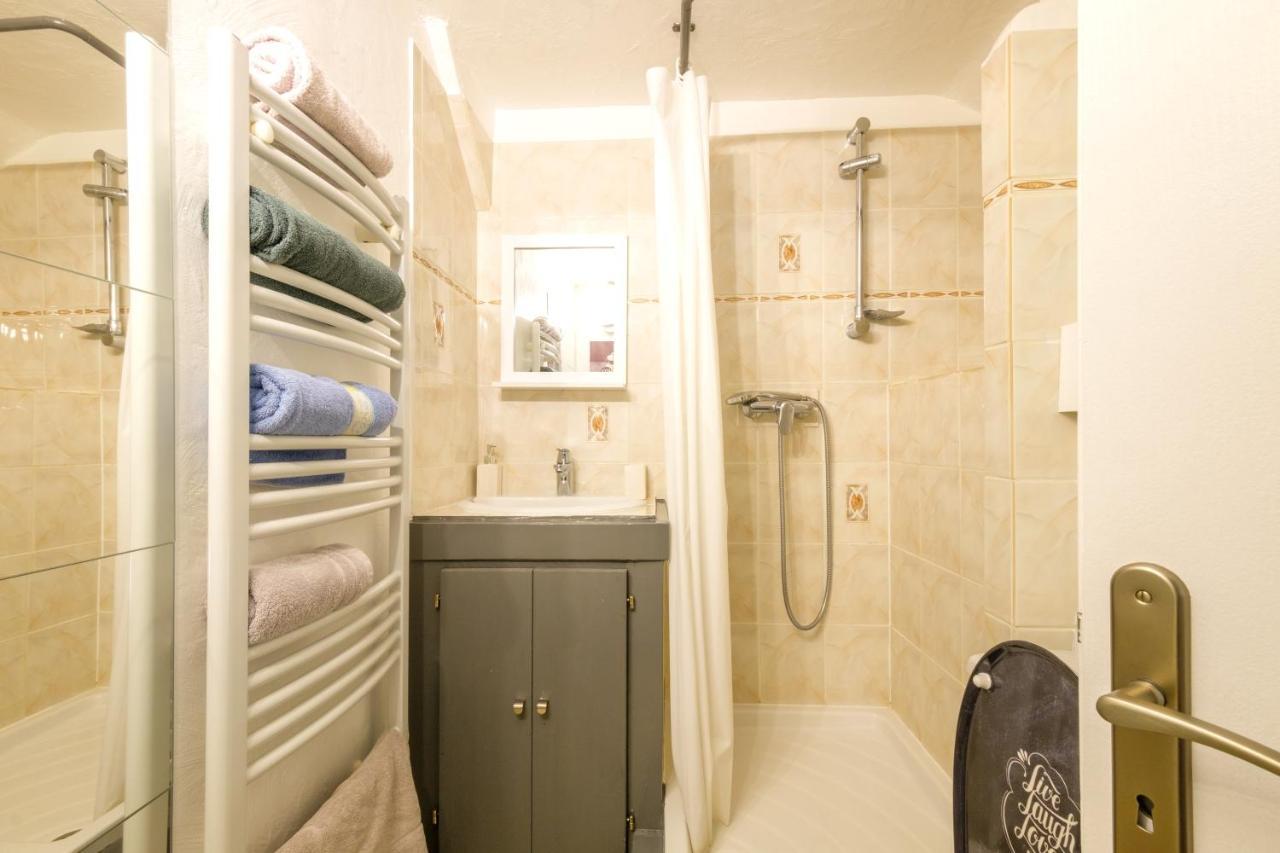 La Tarine: Cozy With Ac, Netflix & Parking Albertville