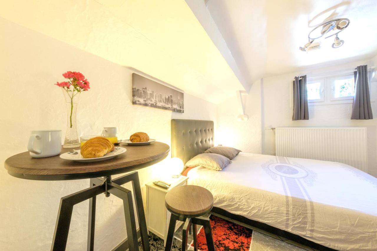 La Tarine: Cozy With Ac, Netflix & Parking Apartment