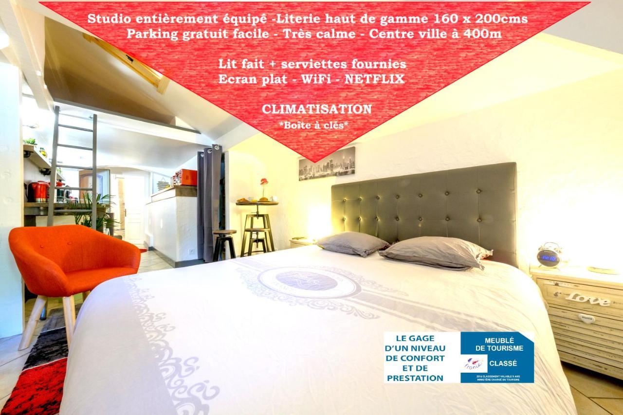 La Tarine: Cozy With Ac, Netflix & Parking Apartment