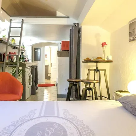 Studio La Tarine: Cozy Gîte with AC, Netflix & Parking Albertville Exterior photo